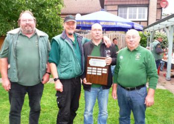 Vergleichsschießen endete mit Stechen Schützenverein „Tell“ Mörse zu Gast in Ampleben