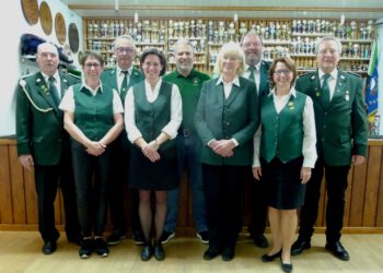 Albert Kirstein löst Lutz Strobach als Vorsitzenden ab